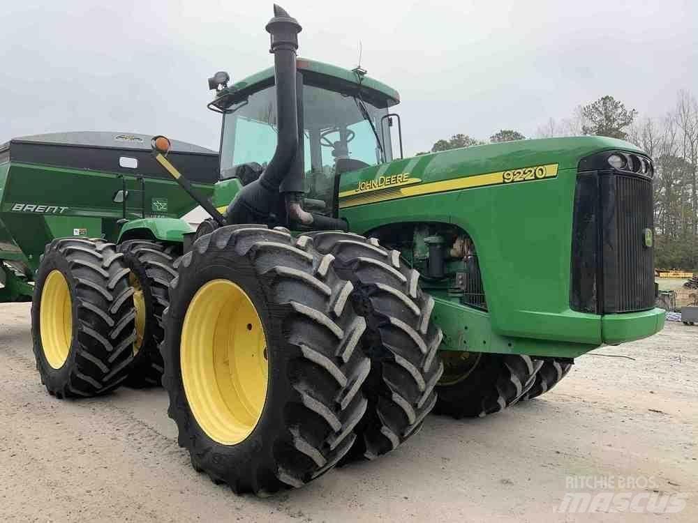 John Deere 9220 Трактори