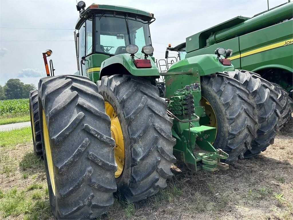 John Deere 9220 Трактори