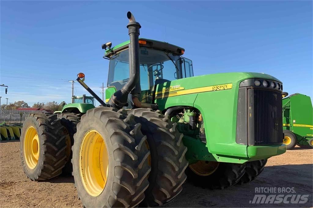 John Deere 9320 Трактори