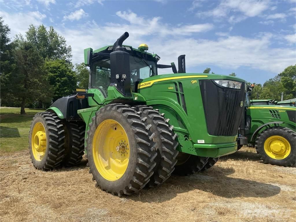 John Deere 9R 440 Трактори
