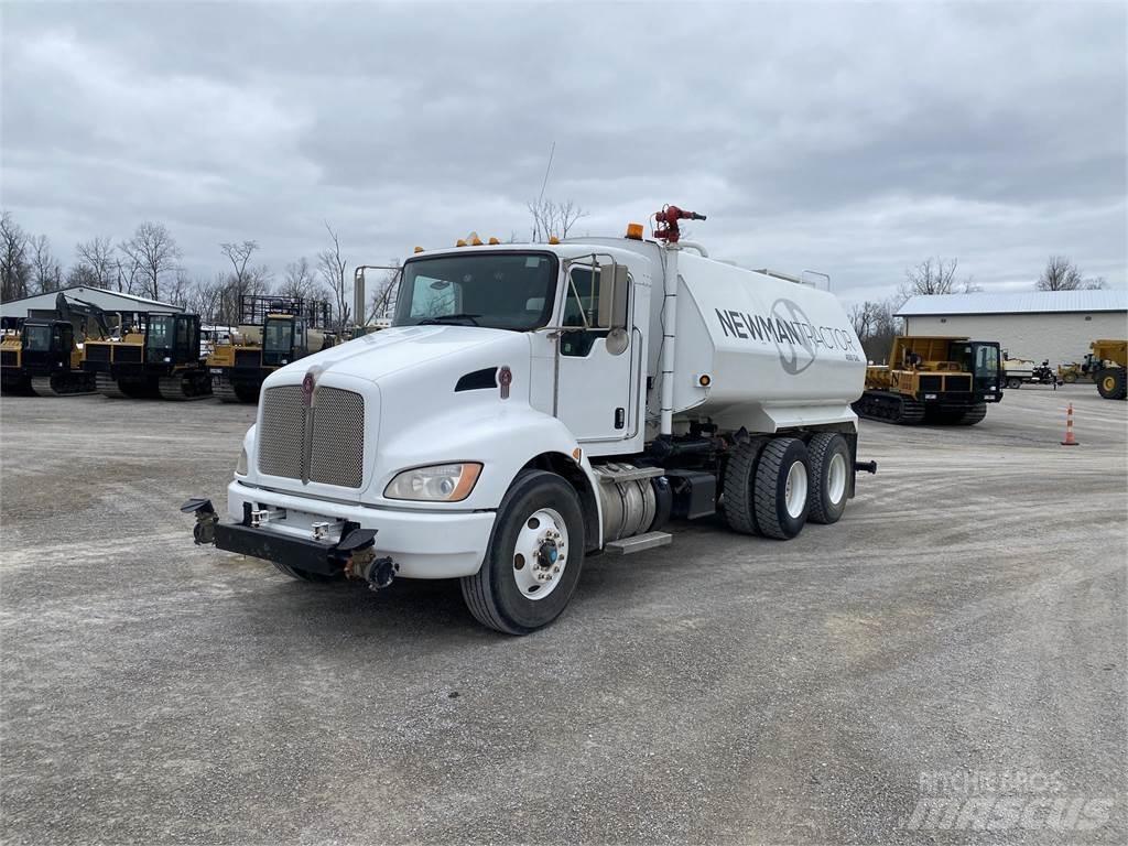 Kenworth T300 Цистерни за вода
