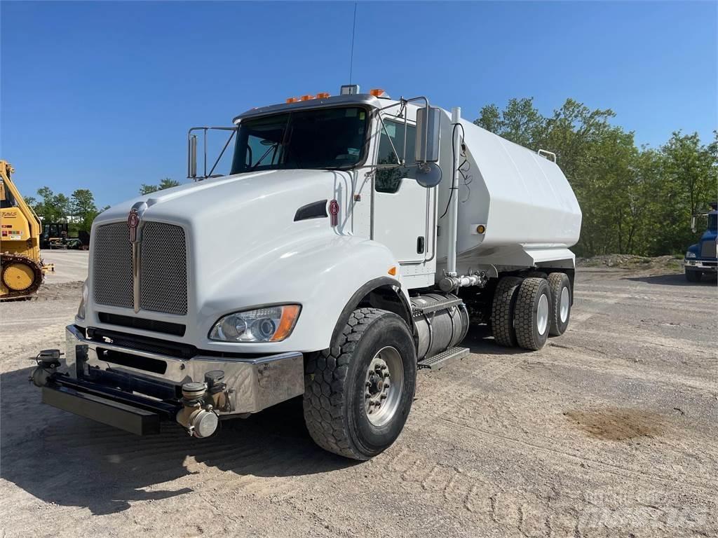 Kenworth T440 Цистерни за вода
