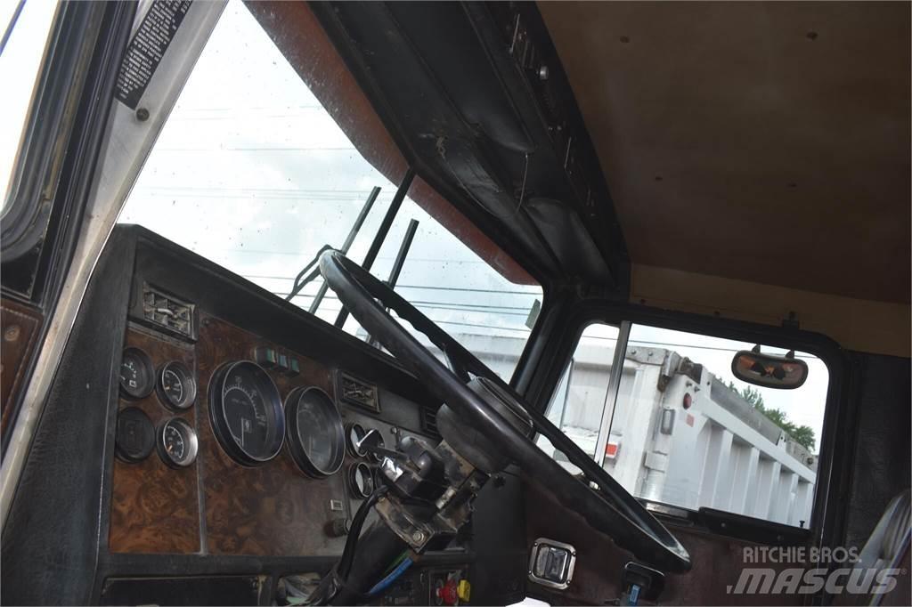 Kenworth T800 Самосвал