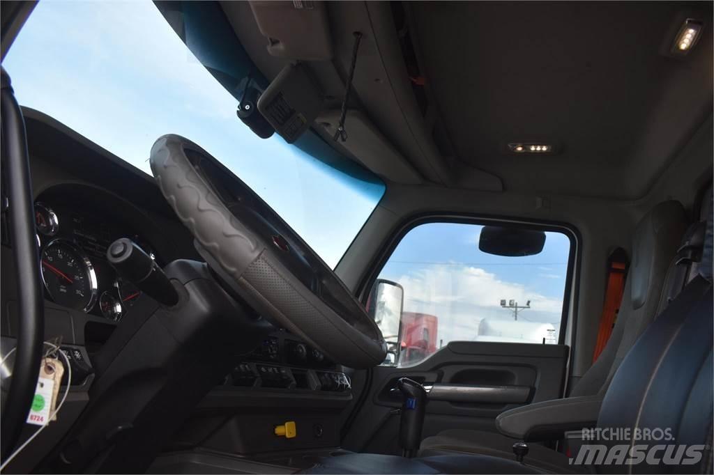 Kenworth T880 Самосвал