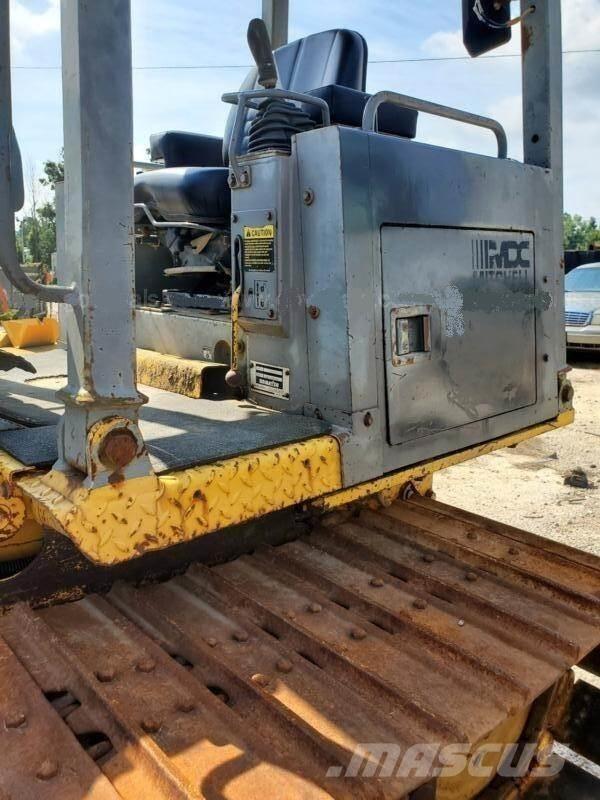 Komatsu D38P-1 LGP Верижни булдозери
