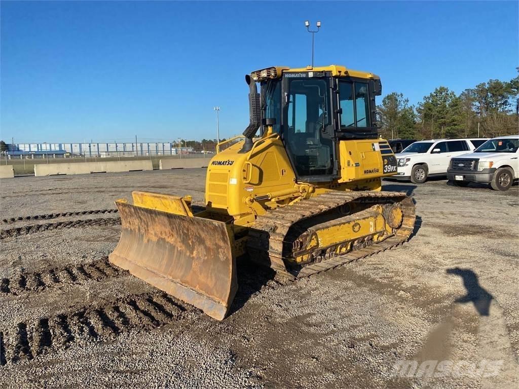 Komatsu D39PX-24 Верижни булдозери
