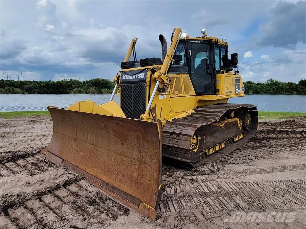 Komatsu D65PX-18 Верижни булдозери
