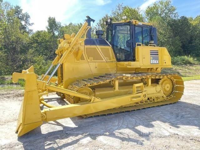 Komatsu D85EX Верижни булдозери
