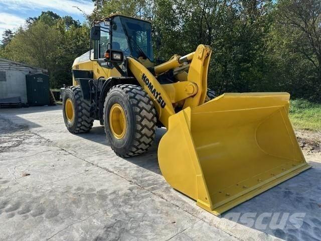 Komatsu WA320-8 Колесни товарачи
