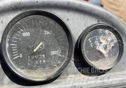 Kubota R520 Колесни товарачи