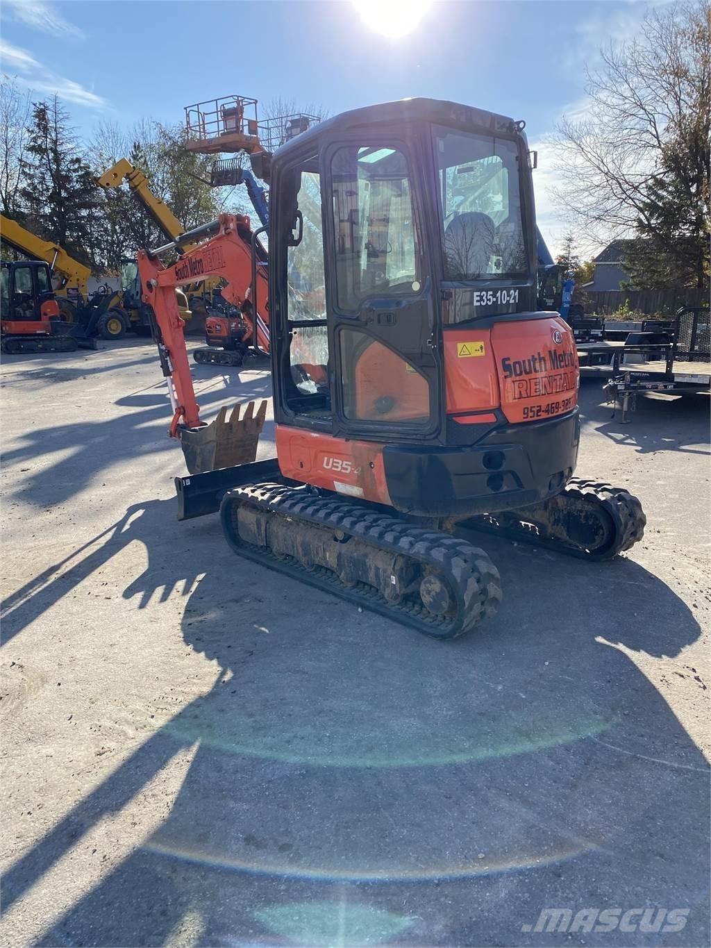 Kubota U35-4 Мини екскаватори < 7 т