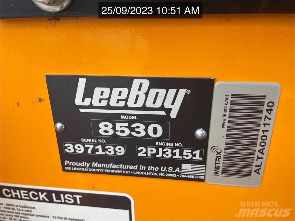 LeeBoy 8530 Машини за асфалт