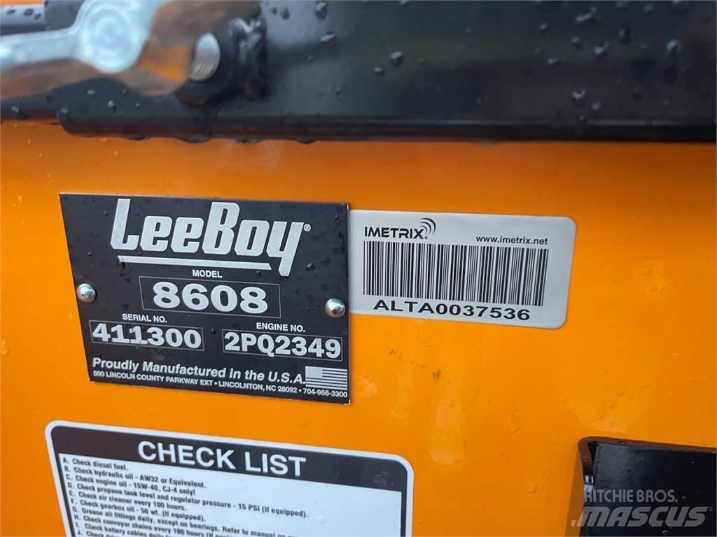 LeeBoy 8608 Машини за асфалт