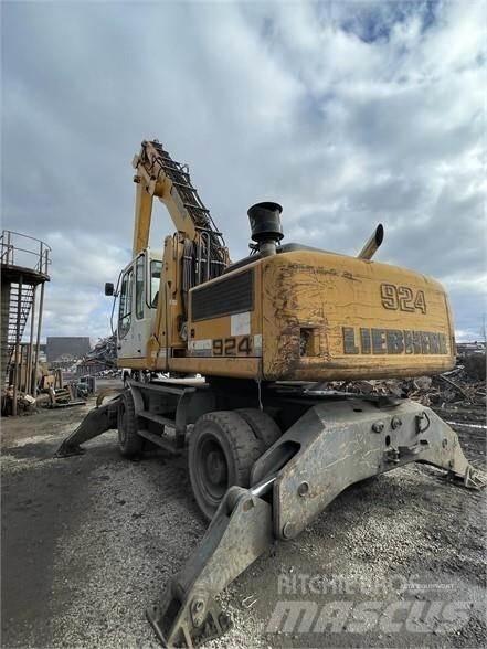 Liebherr A924C Оператори на отпадъци/индустрия
