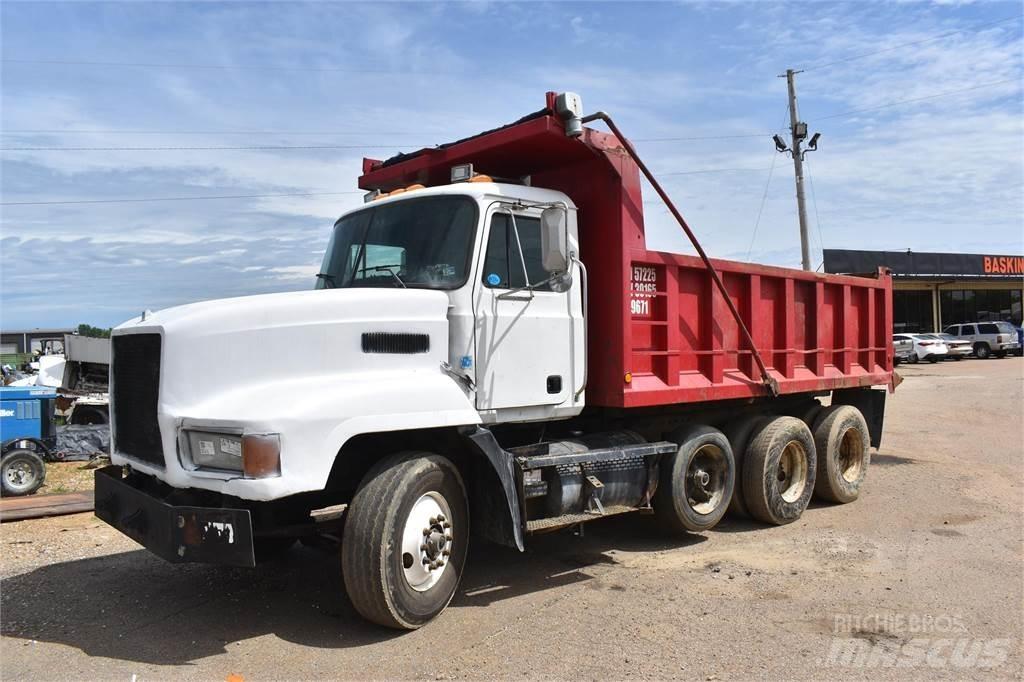 Mack CH613 Самосвал