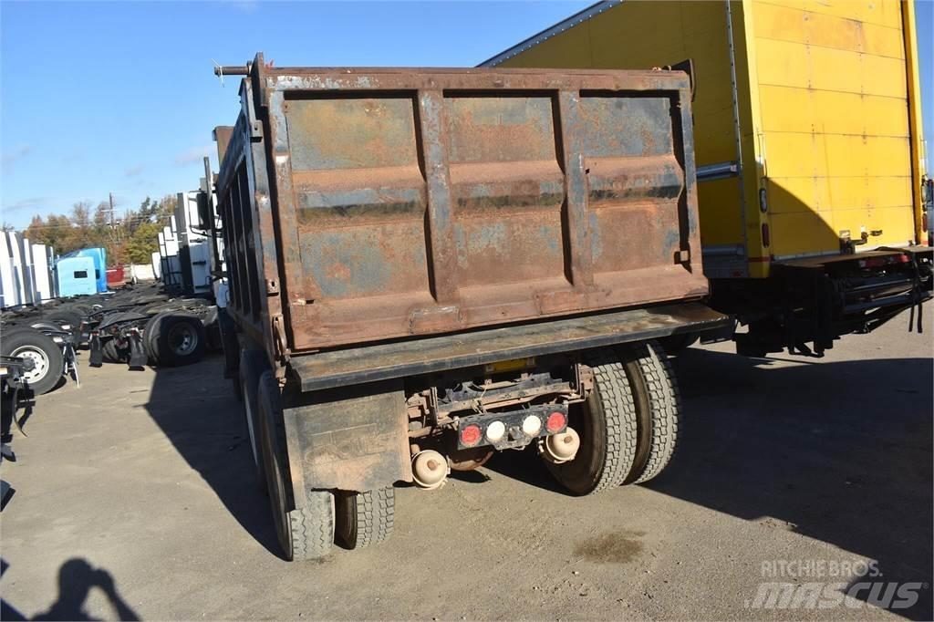 Mack CH613 Самосвал