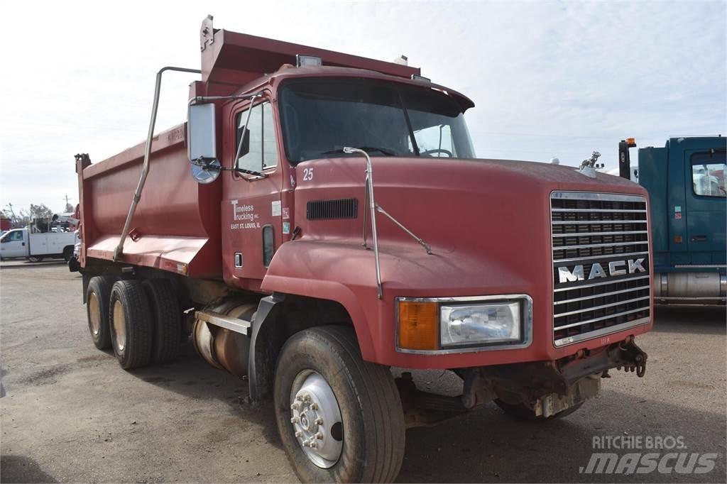 Mack CH613 Самосвал