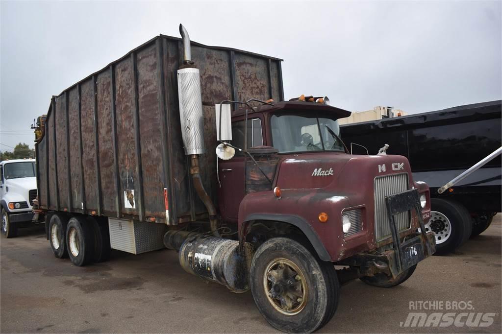 Mack DM685S Автокранове
