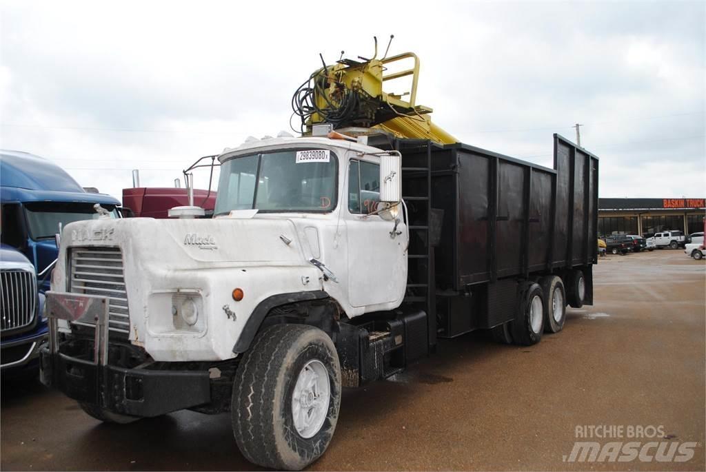 Mack DM690S Автокранове
