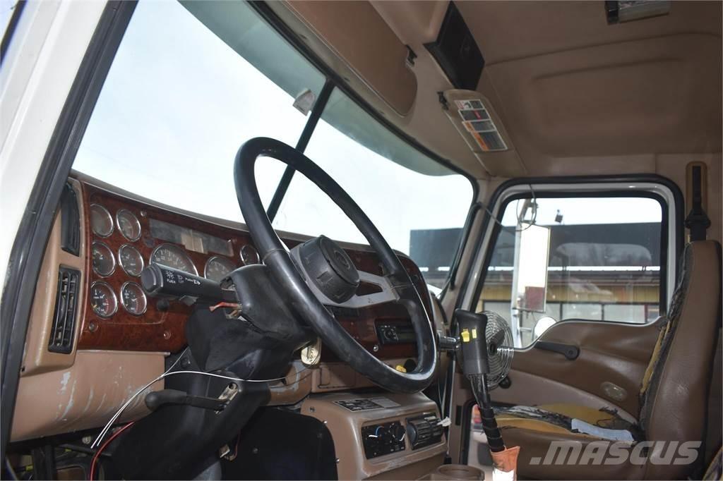 Mack GRANITE CV713 Самосвал