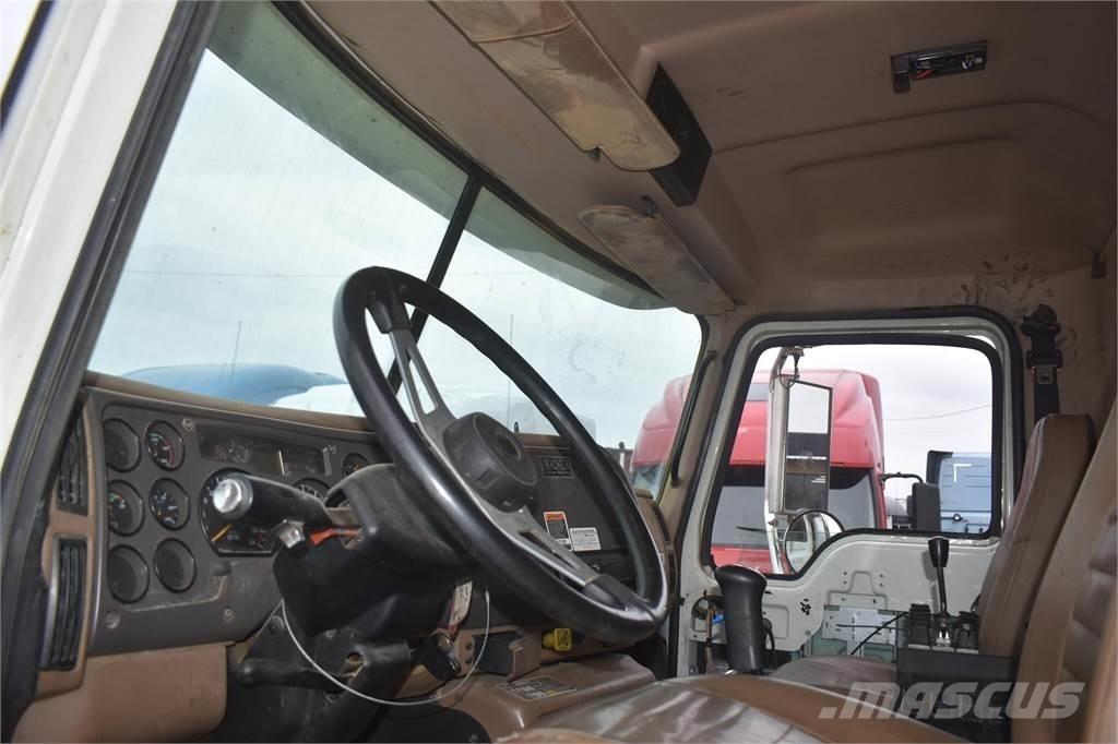Mack GRANITE CV713 Самосвал