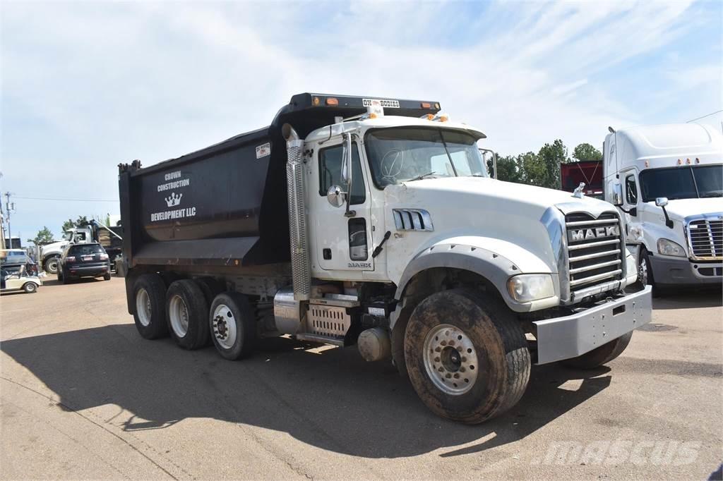 Mack GRANITE GU713 Самосвал