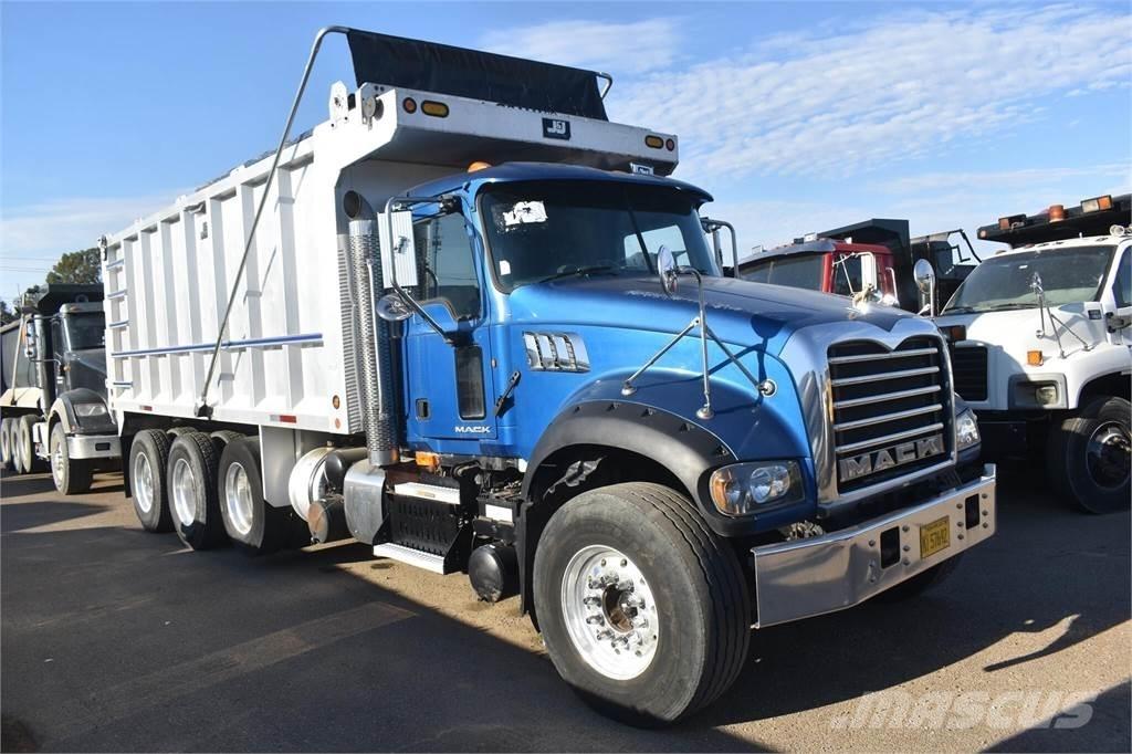 Mack GRANITE GU713 Самосвал