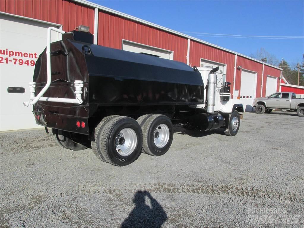 Mack R685S Цистерна