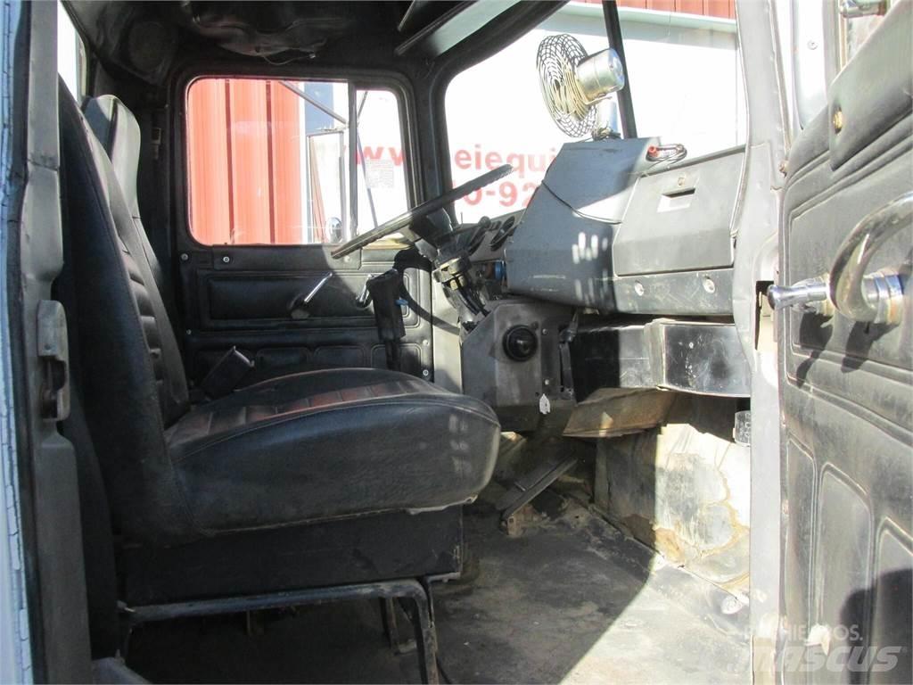 Mack R685S Цистерна