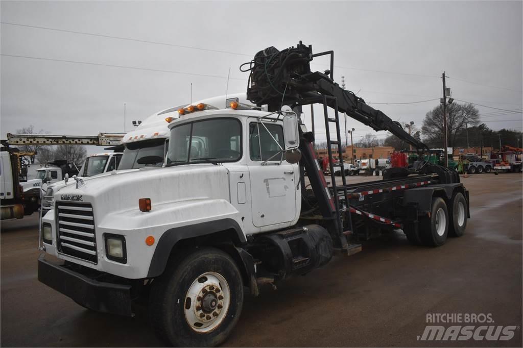 Mack RD688S Автокранове