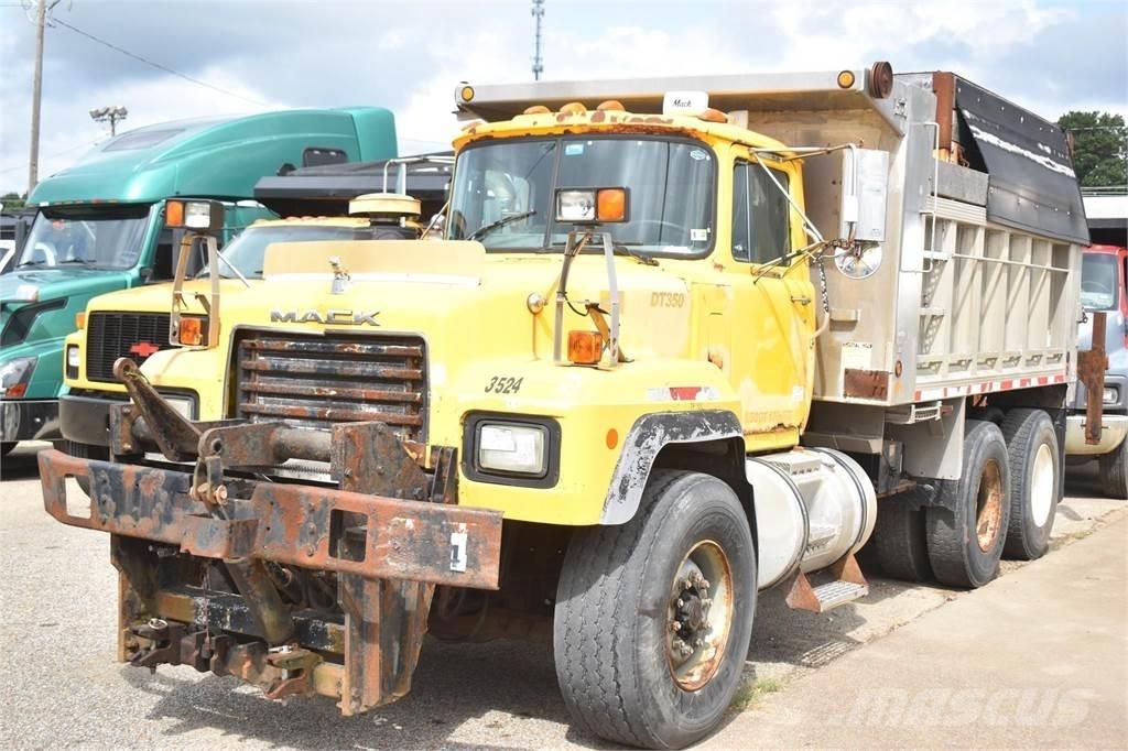 Mack RD688S Самосвал