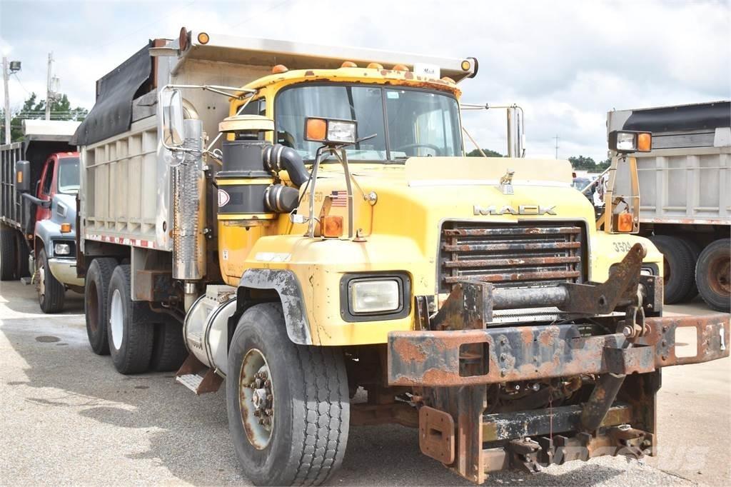 Mack RD688S Самосвал
