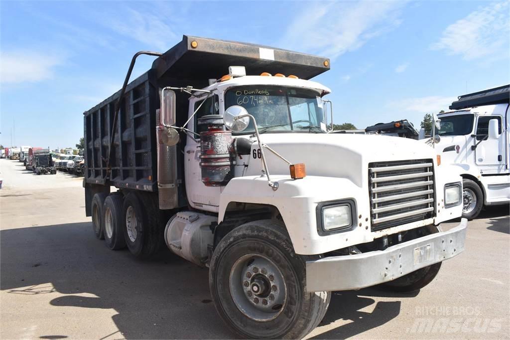Mack RD688S Самосвал