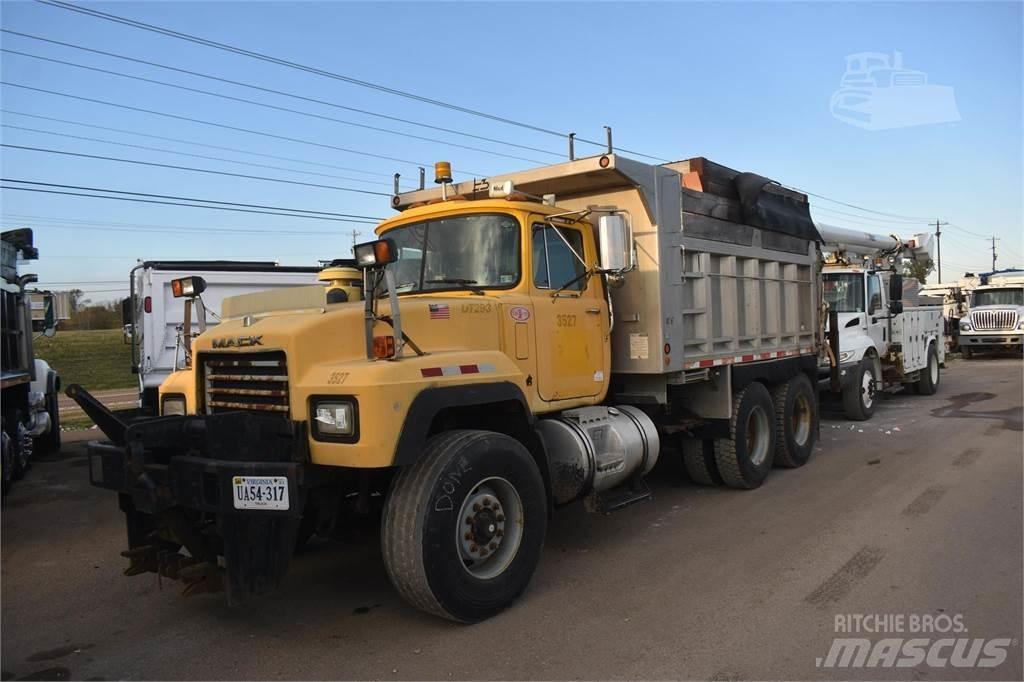 Mack RD688S Самосвал