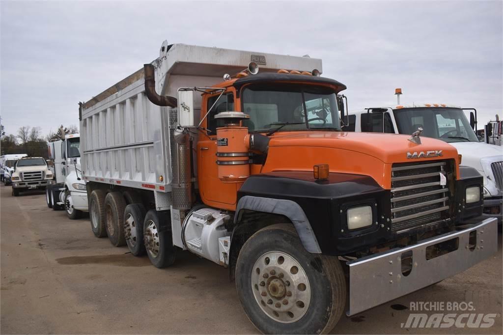 Mack RD688S Самосвал