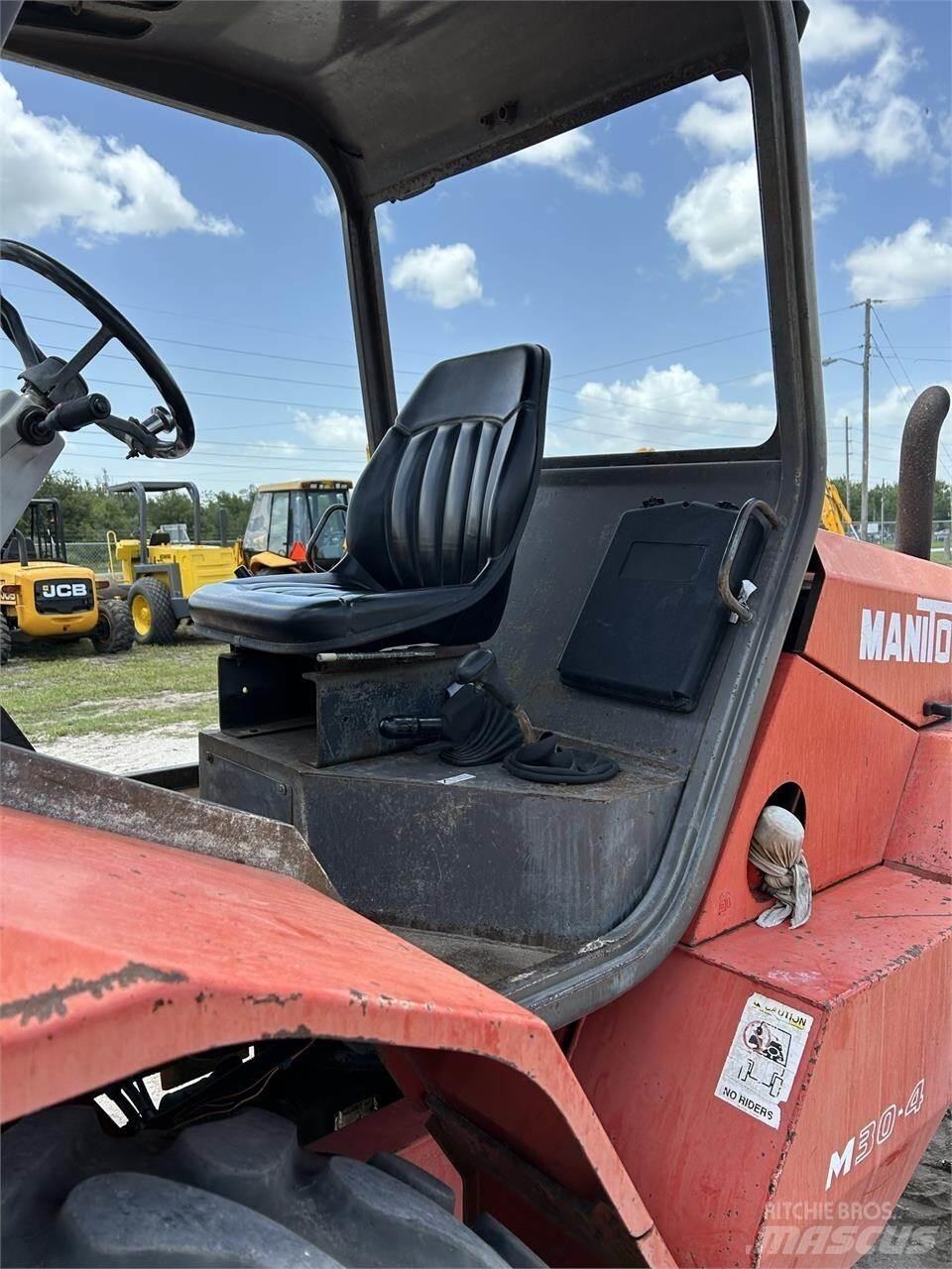 Manitou M30.4 Камиони за херавни местности