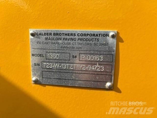 Mauldin 1360 Машини за асфалт