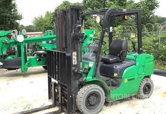 Mitsubishi FG25N Вилични кари-повдигачи - други