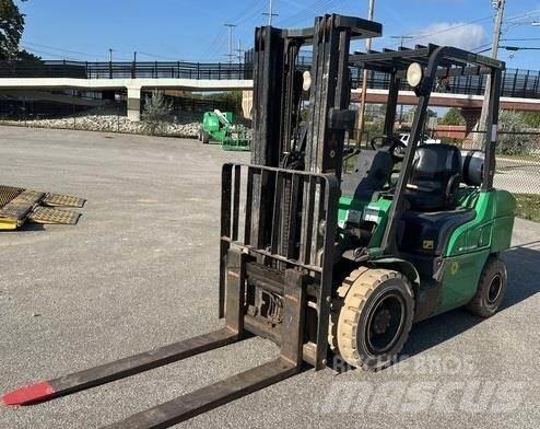 Mitsubishi FG30N Вилични кари-повдигачи - други