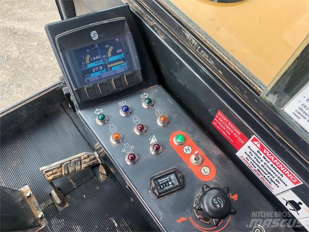 Morooka MST1500VD Верижни дъмпери