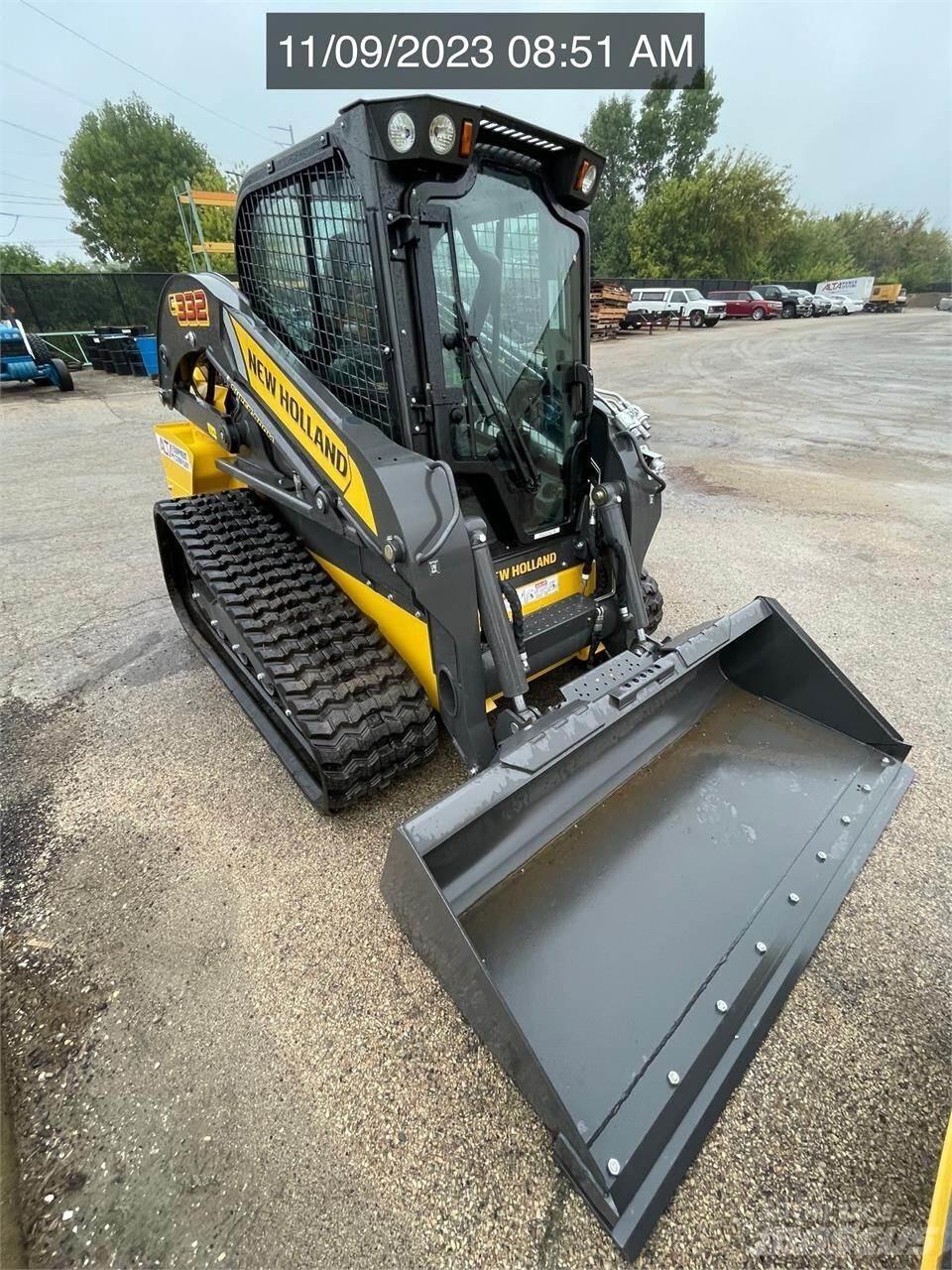 New Holland C332 Мини товарачи
