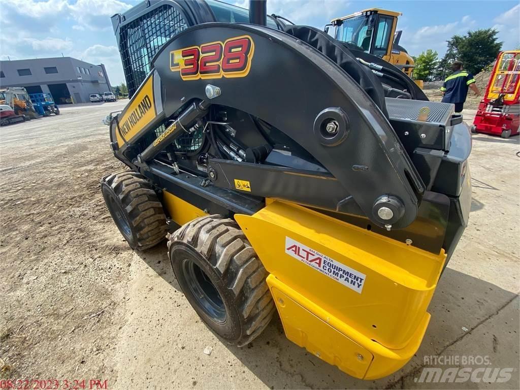 New Holland L328 Мини товарачи
