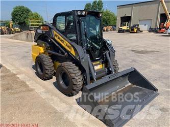 New Holland L328 Мини товарачи
