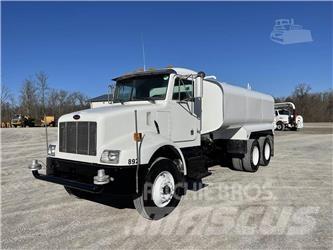 Peterbilt 330 Цистерни за вода
