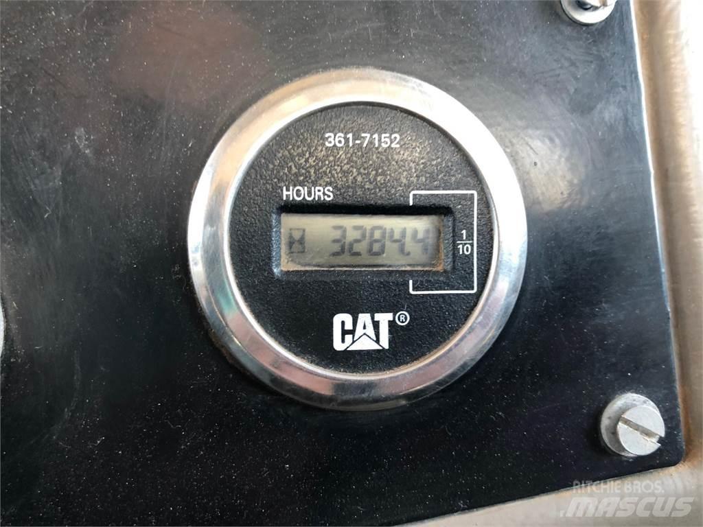 Peterbilt 330 Цистерни за вода
