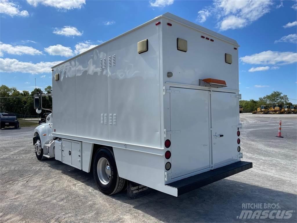 Peterbilt 335 Строителство - Други
