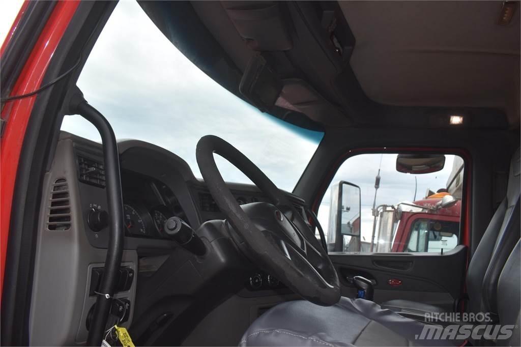 Peterbilt 567 Самосвал