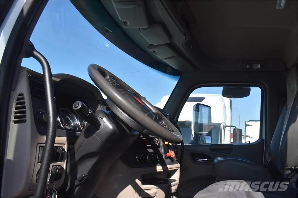 Peterbilt 567 Самосвал