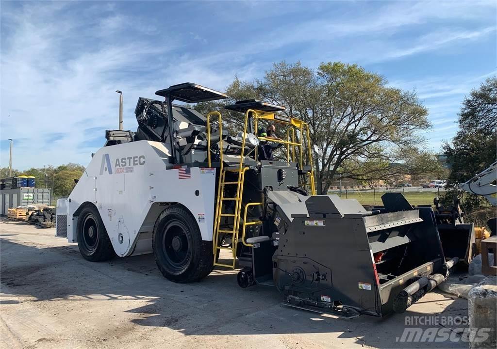 Roadtec SB3000 Превозни средства за транспортиране на материали
