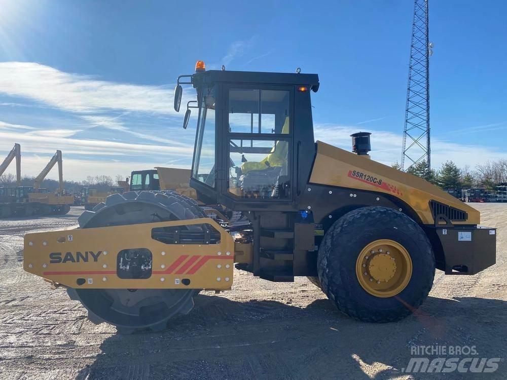 Sany SSR120C-8 Двойни барабанни ролки
